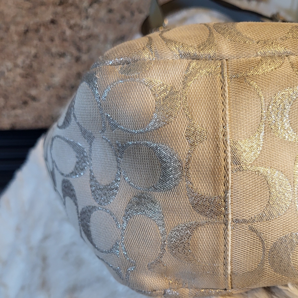 Coach White and Gray Signature Tote Bag Shoulder Bag Metallic Signature C F17024 - Picture 6 of 16